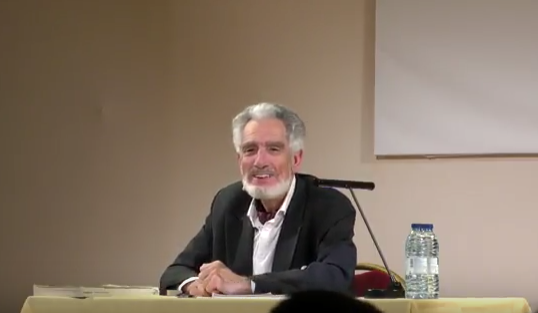 Professeur Stéphane Feye, fondateur de l'école Schola Nova.