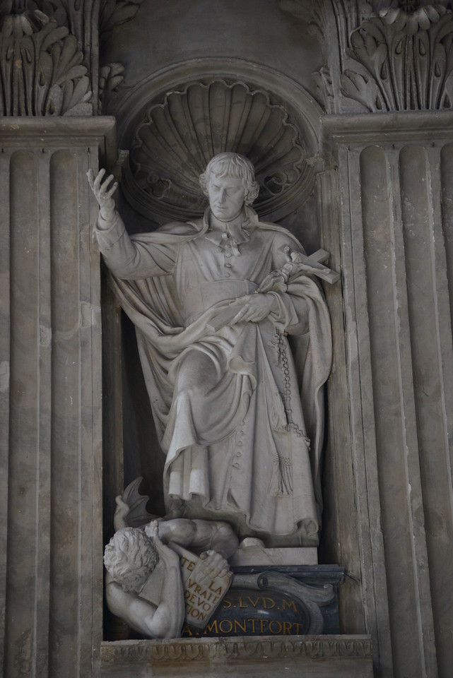 Statue de Saint Louis de Montfort à la Basilique Saint-Pierre, Rome